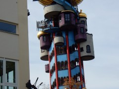 2023.abensberg.hundertwasser.18-10.DSCN2586