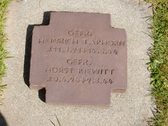 duitse-begraafplaats-normandie.taphorn.DSCN8481